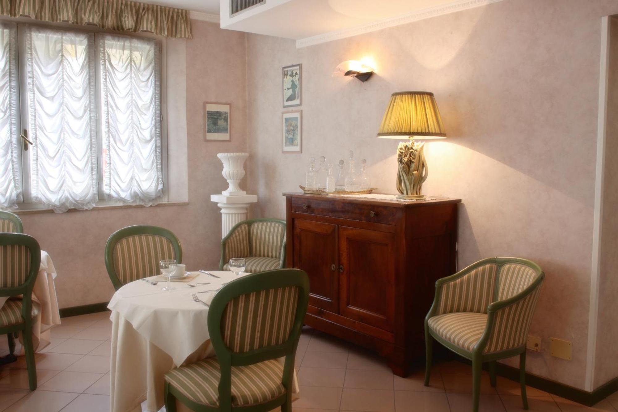 Hotel La Torre Rimini Exterior photo